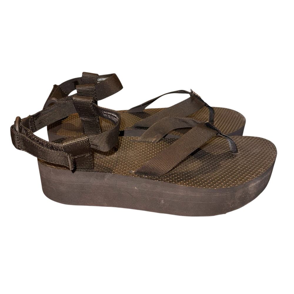 Teva Original Flatform Strap Sandal with 2" platform heel Black Size 11 F3015B